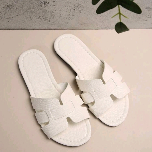 NEW White Snakeskin Sandals - Picture 6 of 7